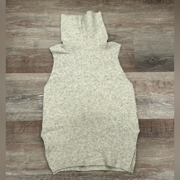 Community Wool Sweater - Picture 2 of 4